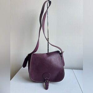Vintage‎ Purple Leather Saddle Crossbody Bag | Horseshoe Silhouette